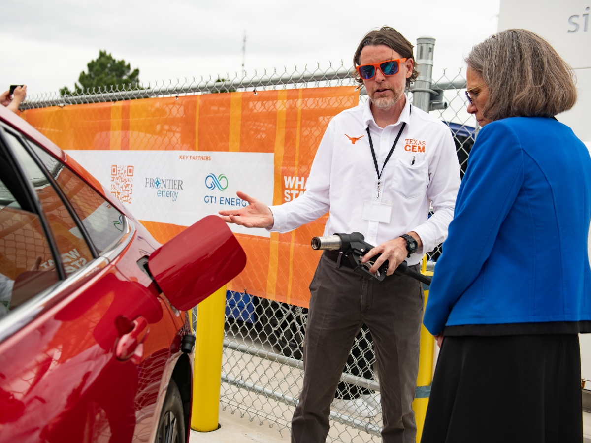 UT Provost Sharon Wood and Michael Lewis from the Center for Electromechanics chat about the hydrogen-fueled Toyota Mirai.
